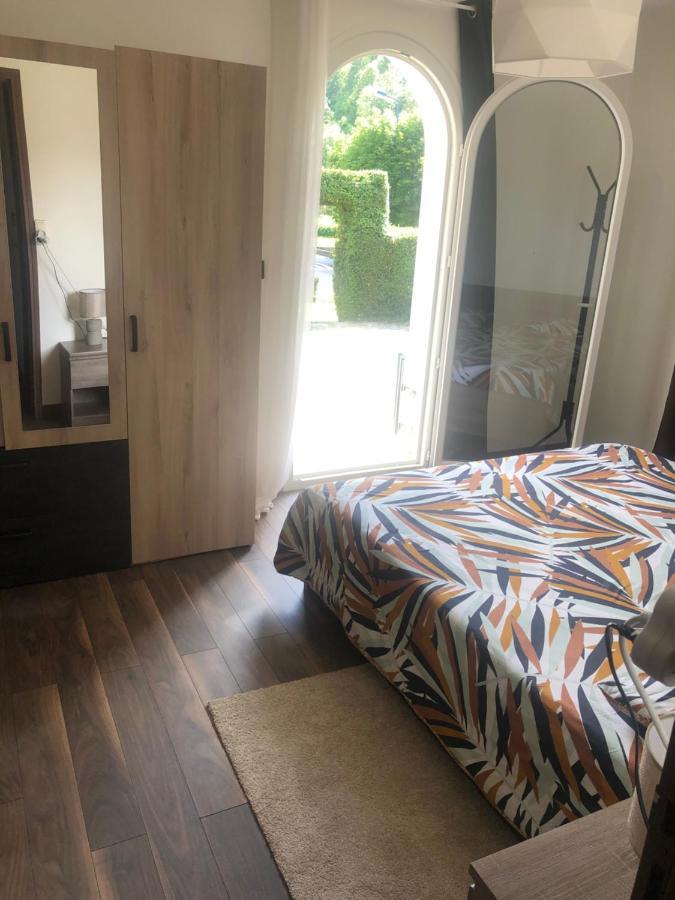 Apartment Au Calme Dans Maison.